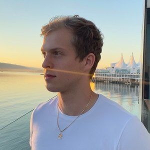 Meet your Posher, Daniel mark